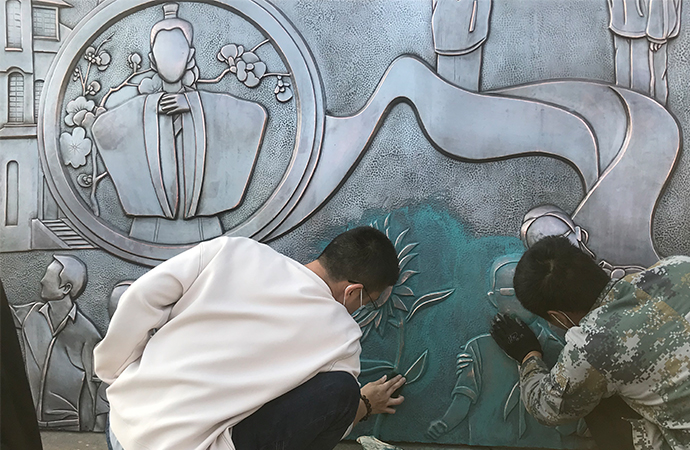 廠里設(shè)計師試色圖一.jpg 廠里設(shè)計師試色圖一.jpg